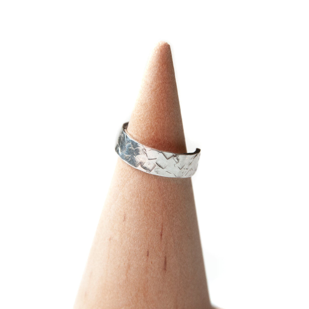 Ear Cuffs Fake Piercing Faux Piercing Textured Silver Ear Cuff Band Midwinter Hollow