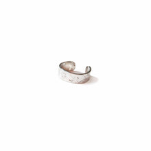 Load image into Gallery viewer, Ear Cuffs Fake Piercing Faux Piercing Textured Silver Ear Cuff Band Midwinter Hollow