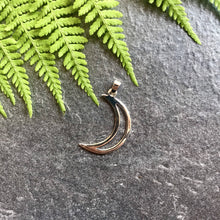 Load image into Gallery viewer, Silver Crescent Moon Pendant Polished